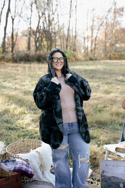 The Cozy Cloud Sherpa — Dark Camo