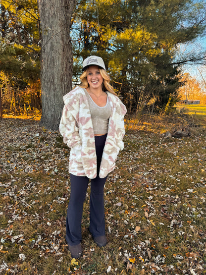 The Cozy Cloud Sherpa - Pink Camo